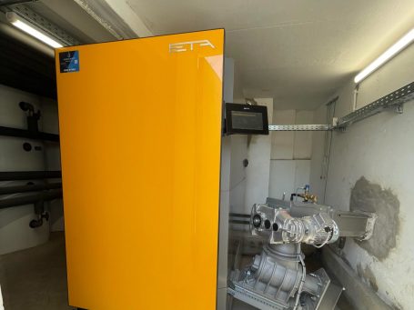 ETA Pelletsheizung mit Pufferspeichermanagement ETA Pelletsheizung mit Pufferspeichermanagement
