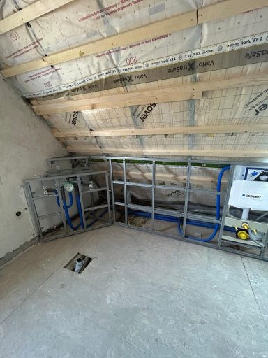 Rohinstallation Geberit GIS Badezimmer